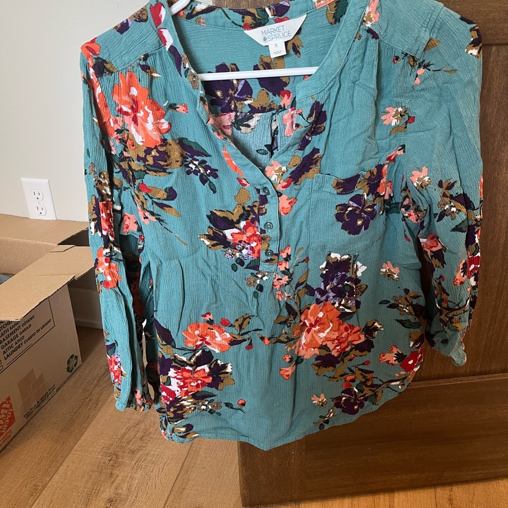 Market & Spruce Teal Floral Button-Up Blouse